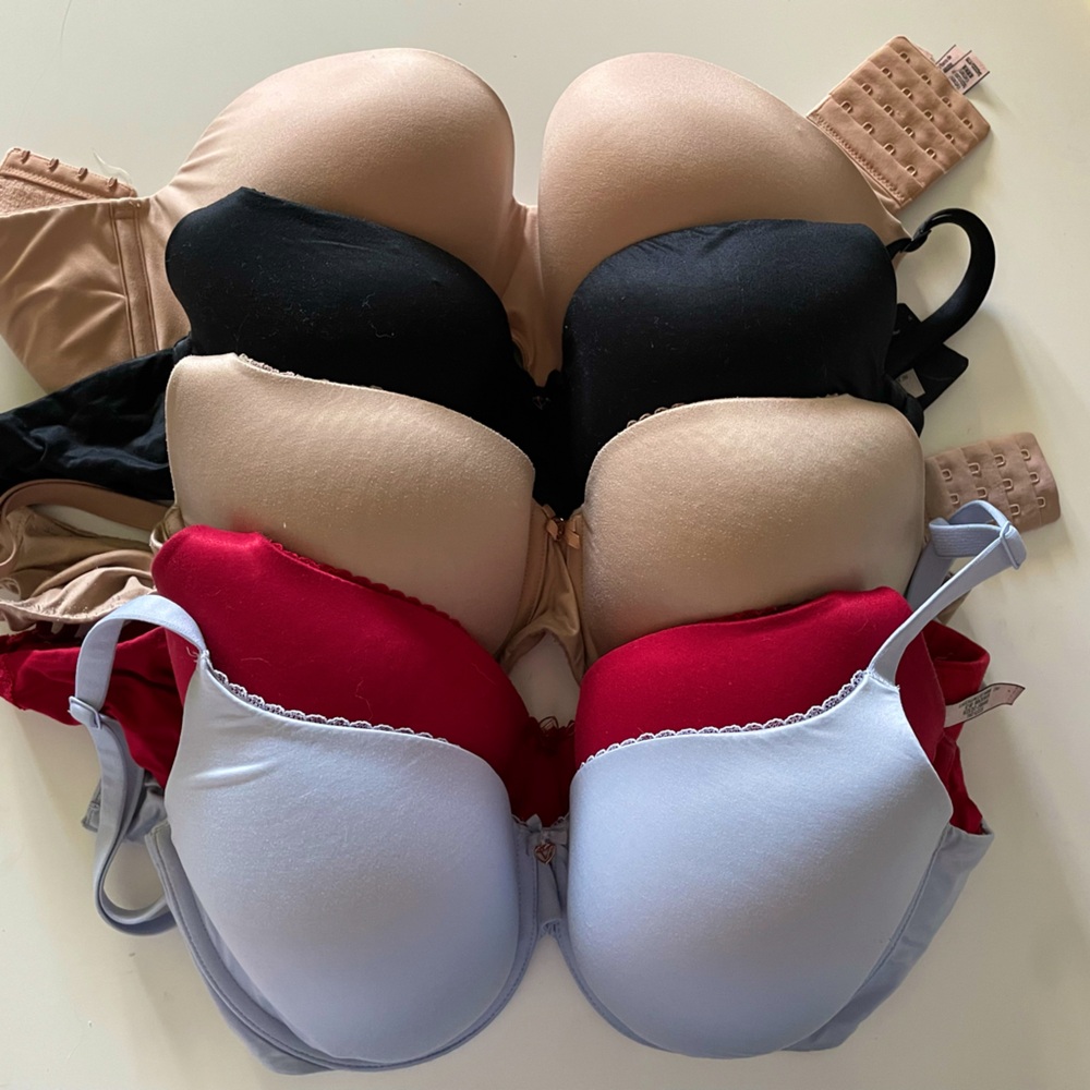 Lot of 5 Victoria’s Secret Bras